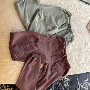 Aerie lot of 2 sweatpants. So cozy! Size small.